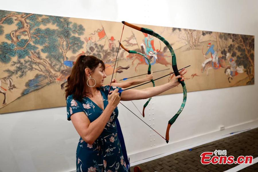 一空缺